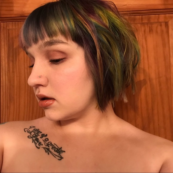 This is Kat, your Posh Ambassador! - Picture 2 of 7